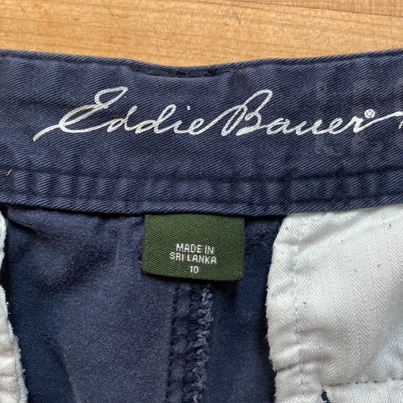 Shorts - Picture 3 of 6